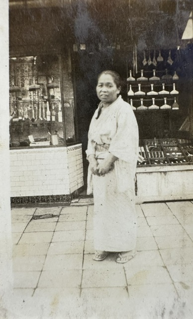 創業当時の店舗の様子と伝わる写真